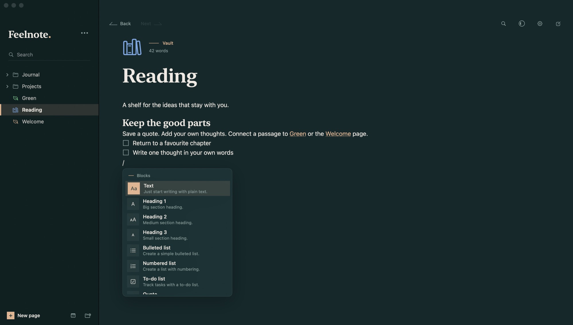 Feelnote's slash menu listing block types.
